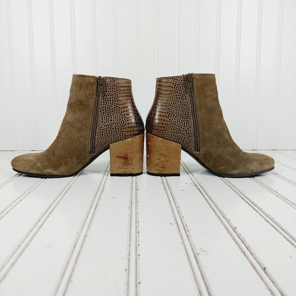 Levity Berlin Tan Suede Snakeskin Print Slip On Block Heel Ankle Boots H725 - Picture 7 of 14